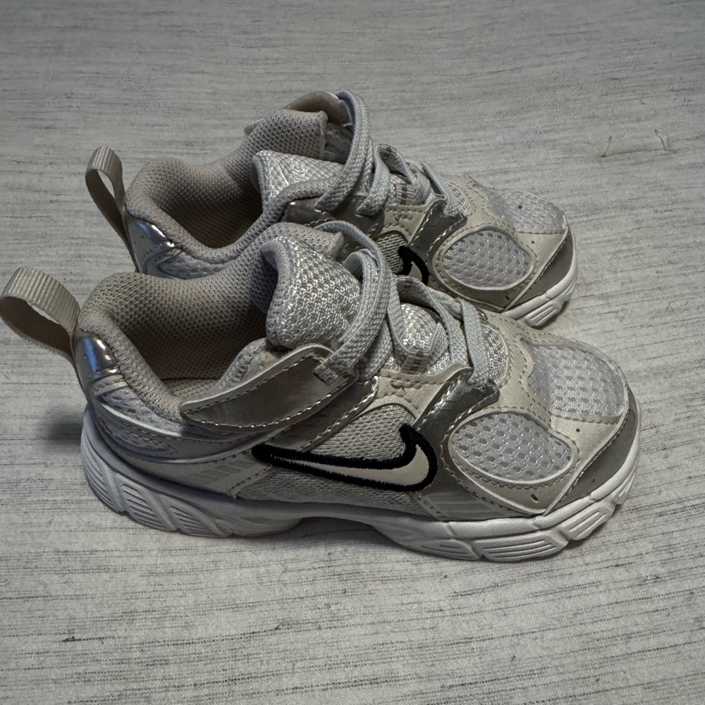 Nike Toddler V5 RNR